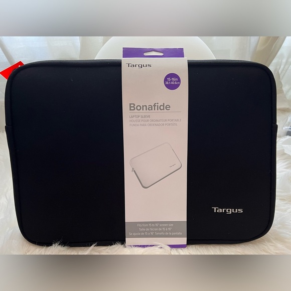 Targus Other - Targus Bonafide Black Laptop Sleeve